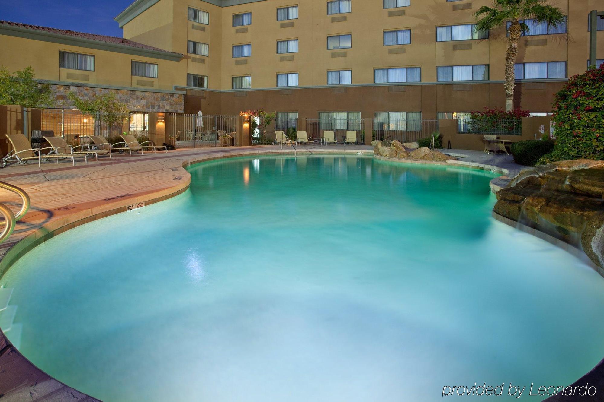 Holiday Inn Express & Suites Phoenix/Chandler Ανέσεις φωτογραφία