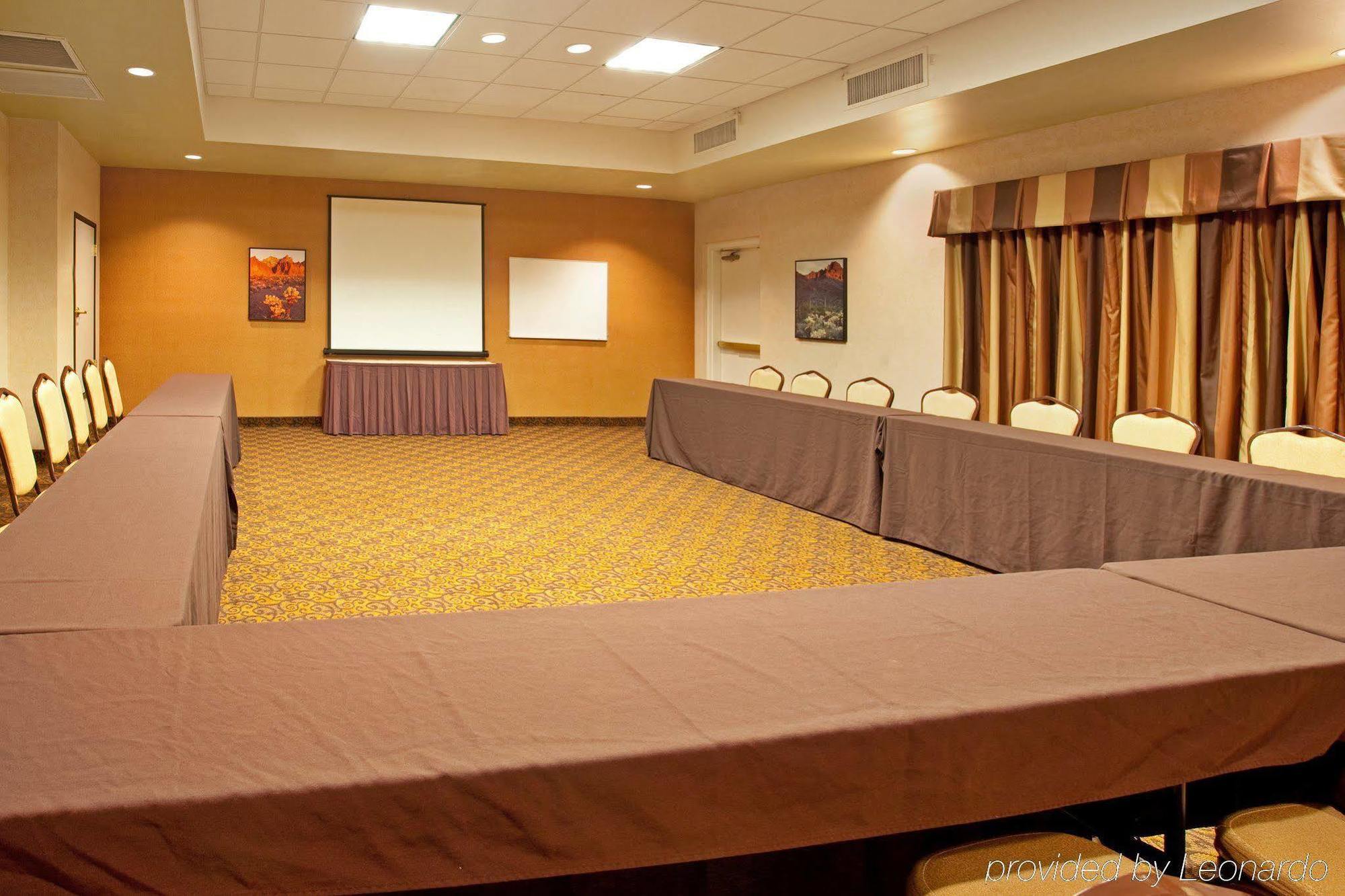 Holiday Inn Express & Suites Phoenix/Chandler Ανέσεις φωτογραφία